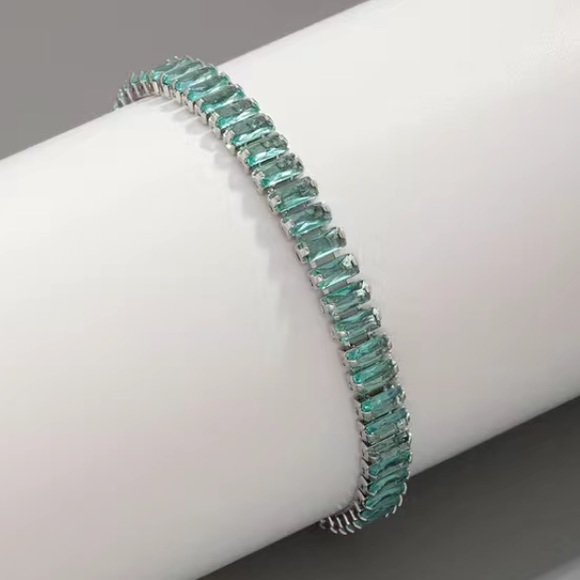 Exquisite Cyan Colored Diamond Tennis Bracelet - Picture 2 of 2